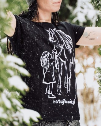 Koszulka damska RATUJ KONIE - dziecko i konik czarna