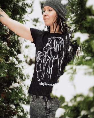 Koszulka damska RATUJ KONIE - dziecko i konik czarna